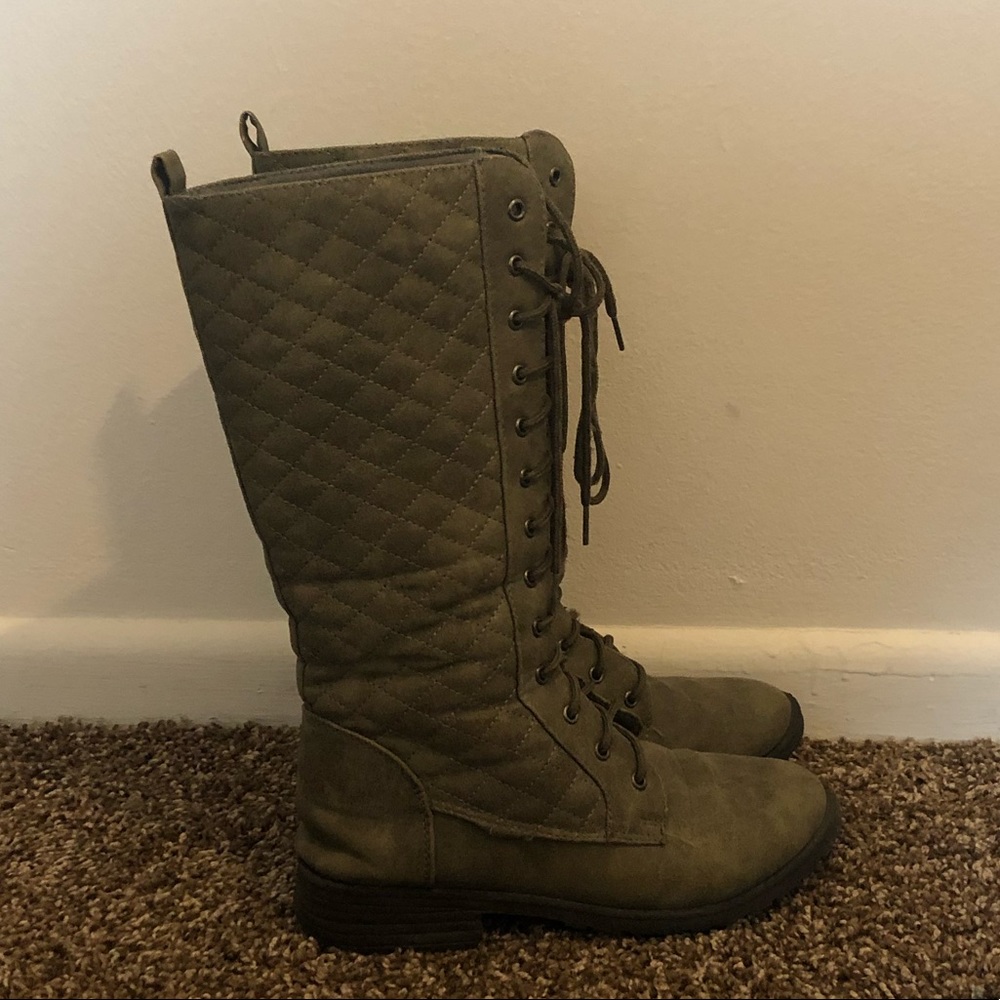 Women’s Mid Length Lace Up Boots
